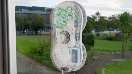 Robot lave-vitre Voelwe S+ en 3D